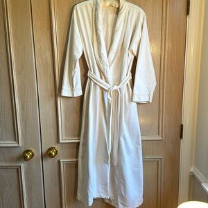 Talbots Intimates 100% Cotton Cream Long Tie Close Soft Classic Robe Size Small